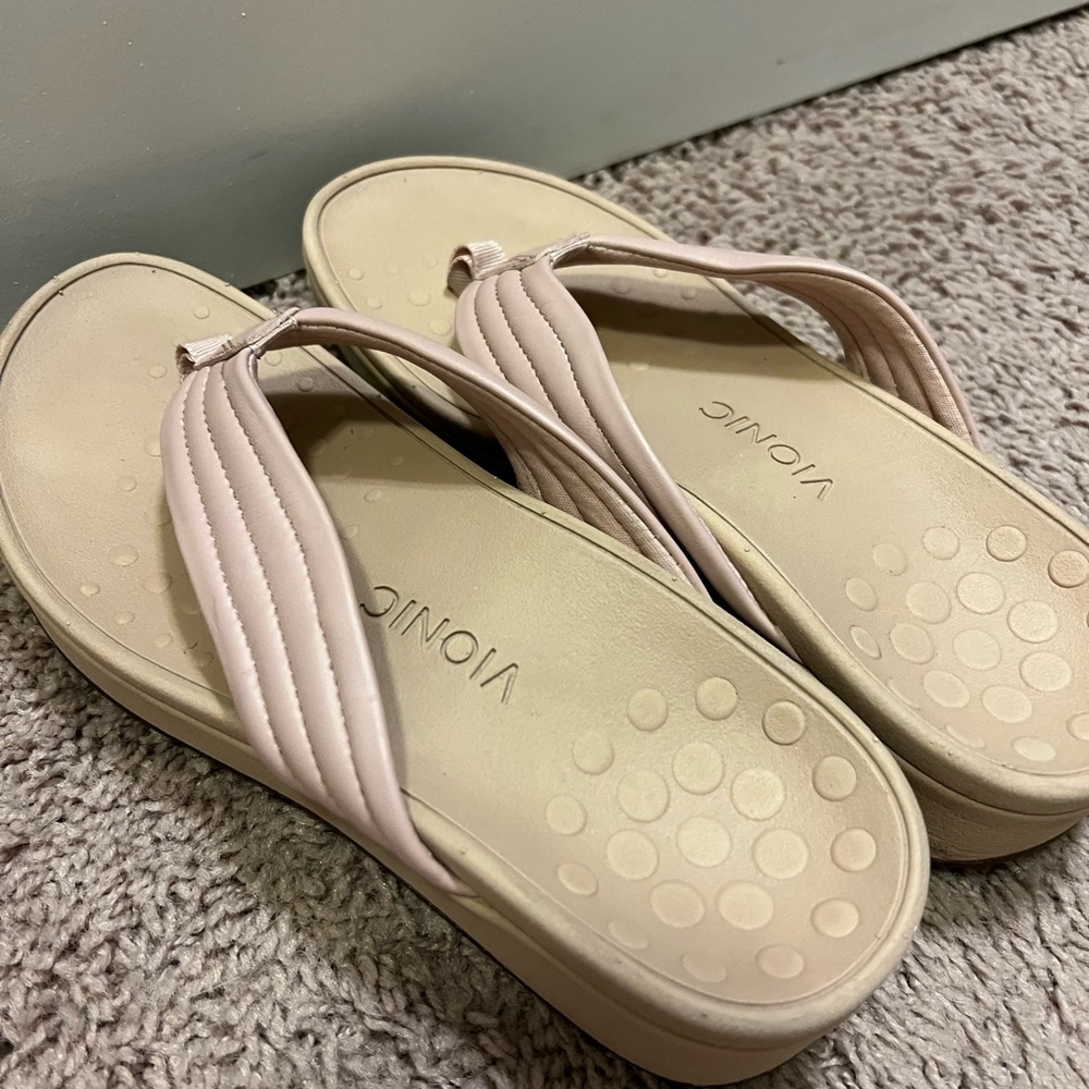 Vionic platform flip flops.